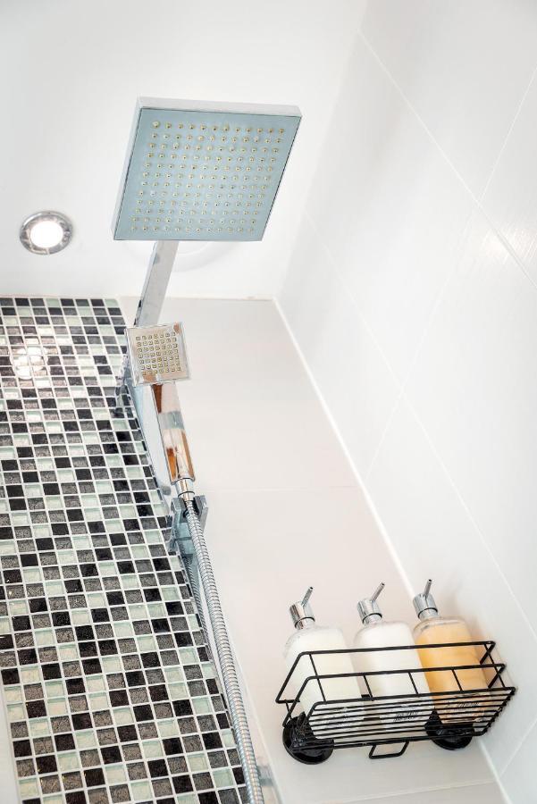 Luxury Studio Apartment - Town Centre Whitehaven Eksteriør billede